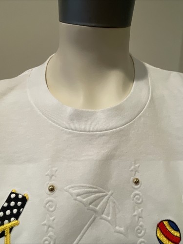 VTG 80s PGB Women’s Medium P.G.B. White T-Shirt Embroidered Beach Chair Ball Umb - Picture 13 of 17
