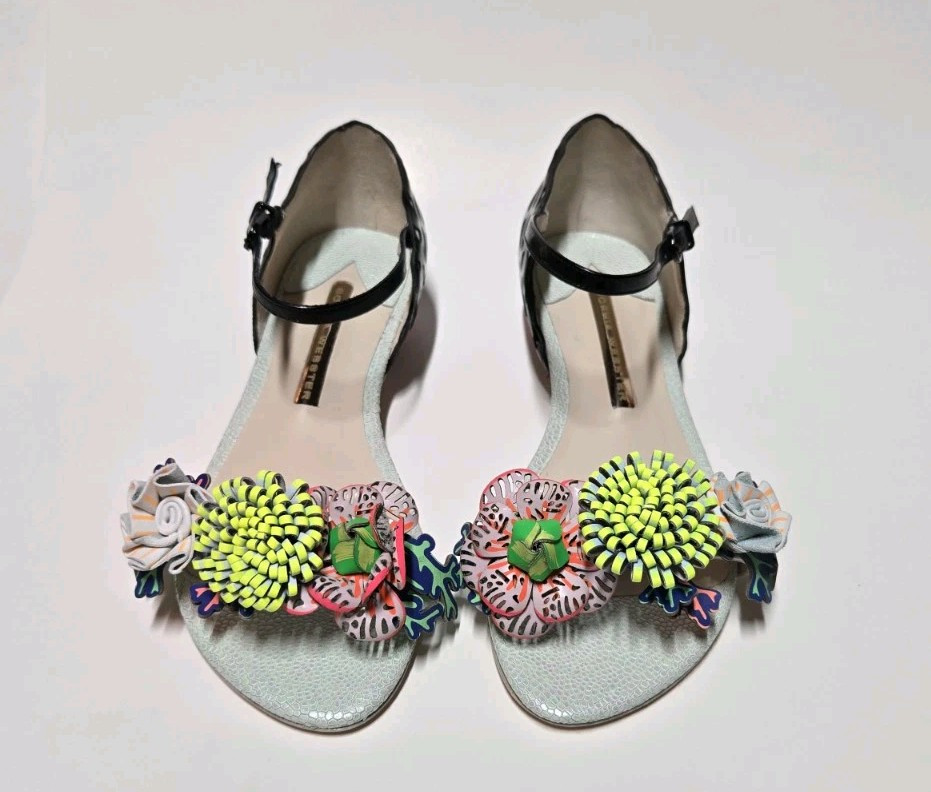 ローラさん愛用　SOPHIA WEBSTERサンダル新品未使用 Patent leather sandal Sophia Webster Gold size 37.5 EU in