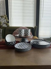 DOVER and YORK Ceramic Dishware Black And White Geometric Design-14 Pcs