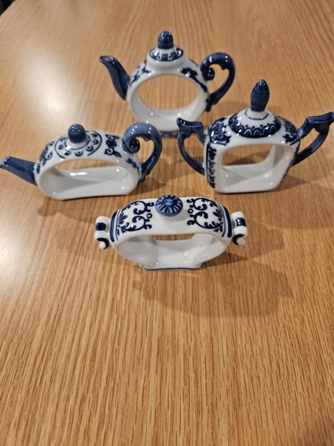 Pier 1 Imports Tea Time Porzellan blau weiß Teekanne Serviettenringe Halter Set/4 - Bild 7 von 7
