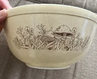 Vintage 1981 Pyrex Forest Fancies Mushrooms #403 Mixing Nesting bowl 2.5 Qt