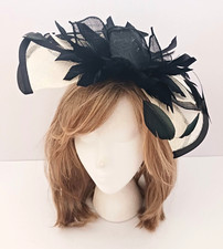 New Fascinator Clip On Hat Woven Straw Ivory/Blk Bow w Feathers O/S