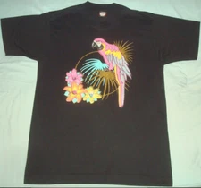 VTG 80s PARROT FLOWERS PRINT T SHIRT LARGE BLACK SCREEN STARS BIRD TROPICAL LILY