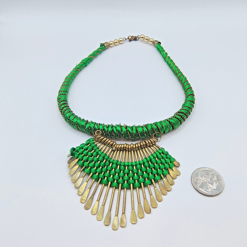 Collar Gargantilla Babero Estilo Tibetano Hilo Verde Tono Latón Espiral y Picos Boho - Imagen 3 de 24