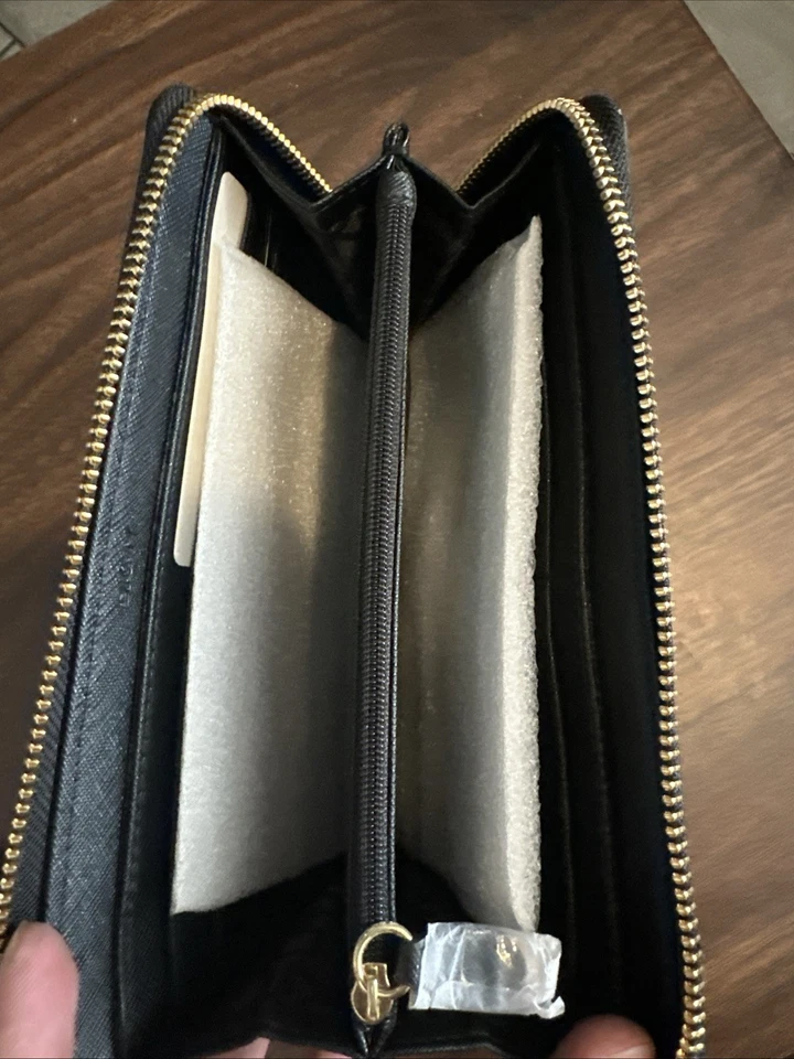 New Black DKNY Wristlet Wallet. - Image 3 of 4