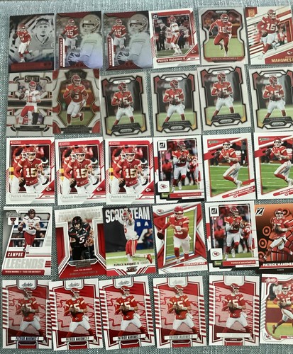 Patrick Mahomes 50 Card Lot-Select-Optic-Prizm-Inserts-Mosaic-Parallels-Chiefs - Picture 2 of 4