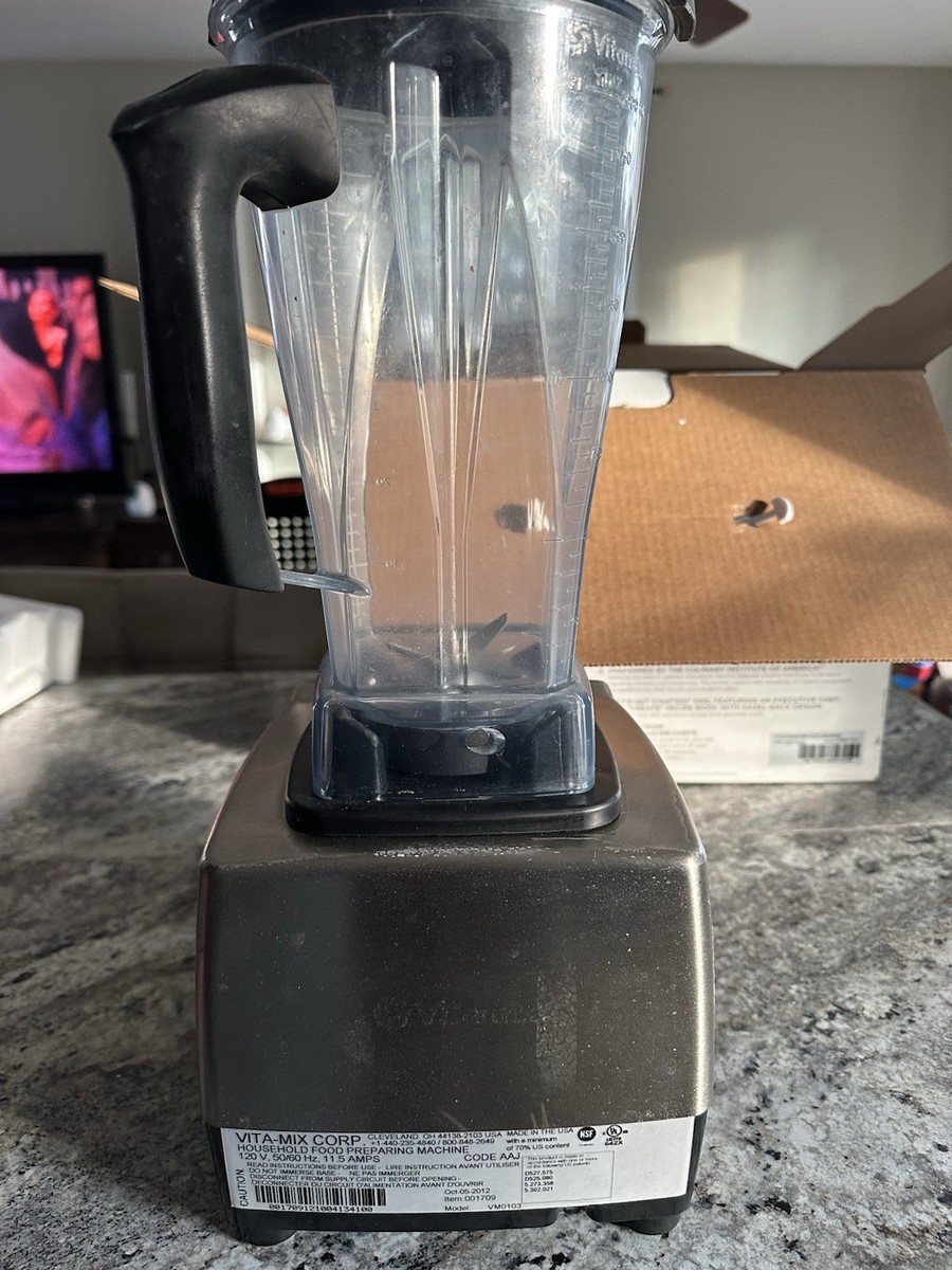 Vitamix バイタミックス VM0103 Vita-Mix VM-0103 Total Nutrition Center Blender Whole Food Machine