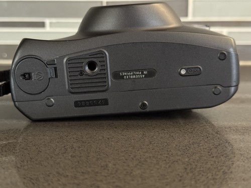 Pentax IQZoom140M Camera With Extras - Picture 14 of 20
