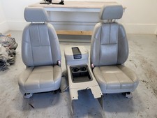 2007-2008 GM 1500 Pair of Front Bucket Seats w/Console Gray Leather **SEE PICS**