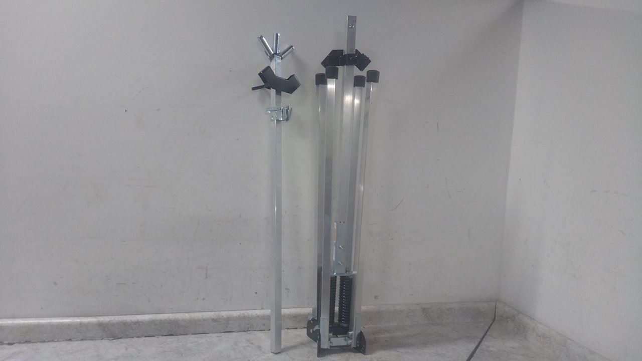 Dicke TF18-RG/RU 36 x 36 In or 48 x 48 In Sign Size 4 Leg Sign Stand