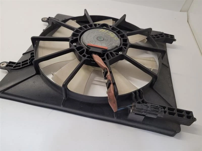 Honda Accord 2008-2012 pasajero radiador ventilador motor conjunto diestro Foto 2 de 4