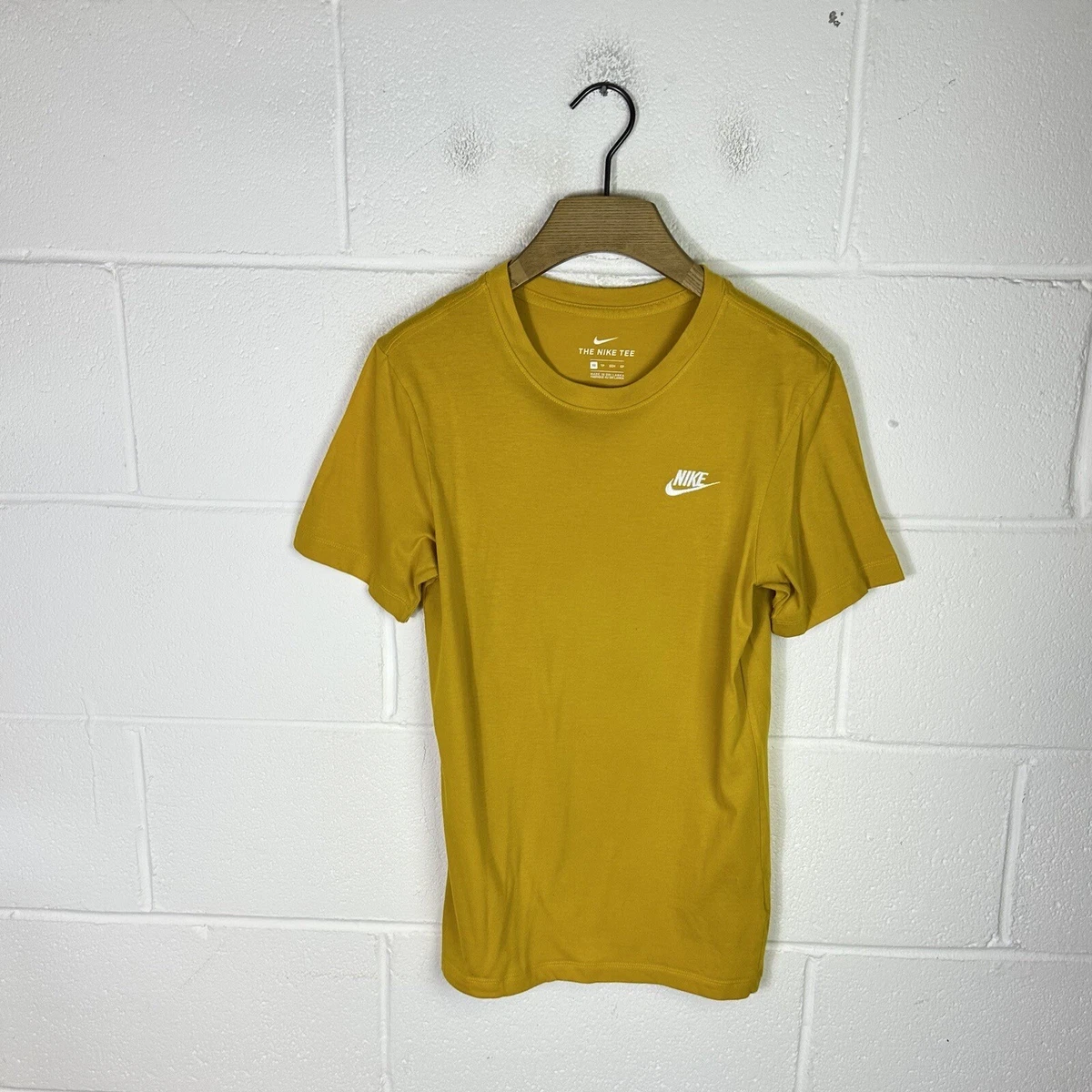 Nike yellow clothes cheap