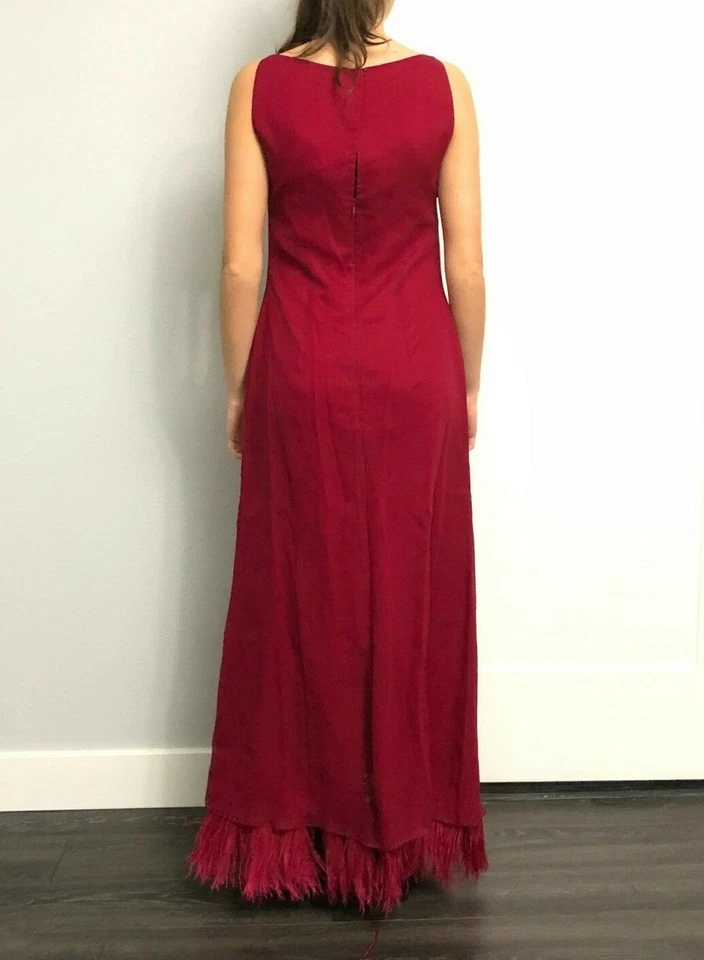 Watters and Watters 伴娘雪纺连衣裙 | 鸵鸟羽毛 | 蔓越莓 XS 2 — 第 3/4 张图片