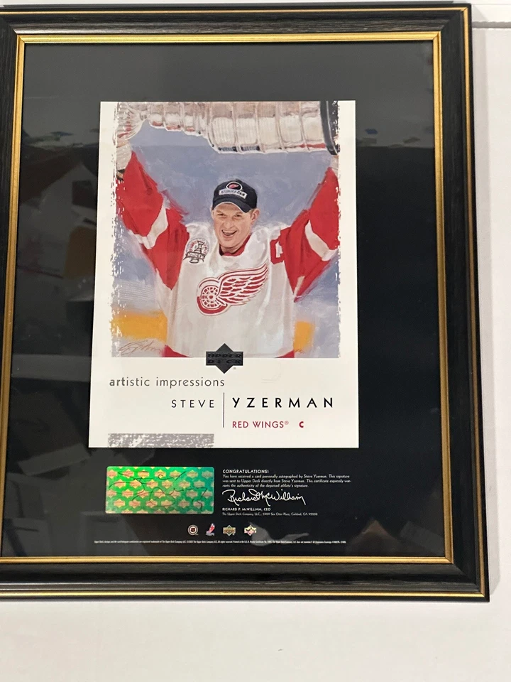 2002-03 UD 艺术印象艺术作品 Steve Yzerman 签名 #AI 17 带框照片 — 第 2/4 张图片