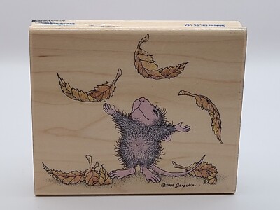 2009 STAMPABILITIES House Mouse TURNING OVER A NEW LEAF Wood Stamp HMKR1045