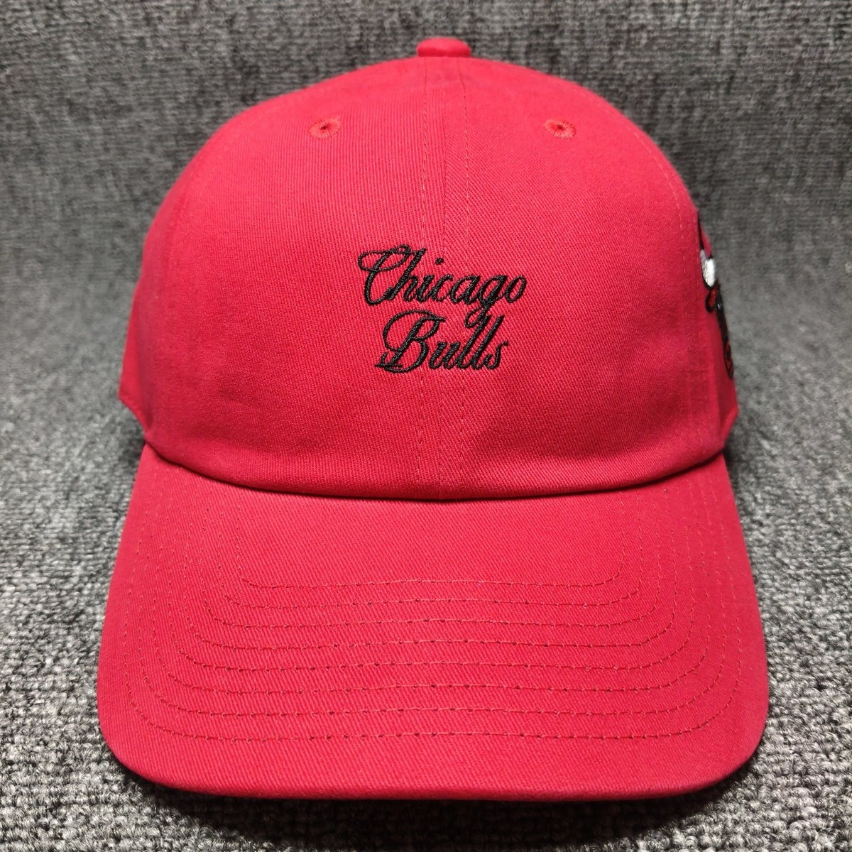 Mitchell & Ness Chicago Bulls NBA Red Strapback Curved Brim Hat Cap