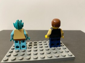 Lego Star Wars Mos Eisley Cantina 4501 diorama from Japan