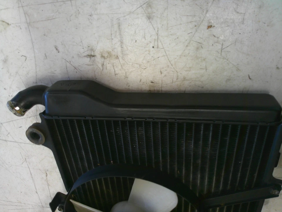 1995-1997 Kawasaki GPZ1100 ZX1100E motor radiador refrigerador com ventilador - Imagem 4 de 4