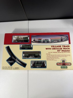 Lemax Village Train Set w/ Circular Track 24  Diameter 1999 Used Complete