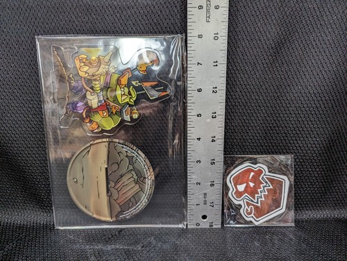 Warhammer 40,000 Shootas Blood and Teef Promo Lot of 2 - Acrylic Display & Patch - Picture 7 of 7