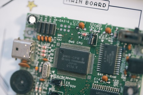 Disassembled Original Gameboy With Frame, Disassemble Gameboy Teardown Art - Picture 7 of 10