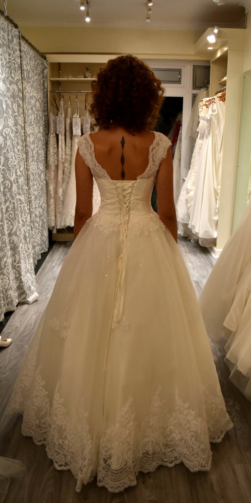 Wedding dress fit's size 10 to 14 Handmade in uk, only one made. It was £2400 image 10