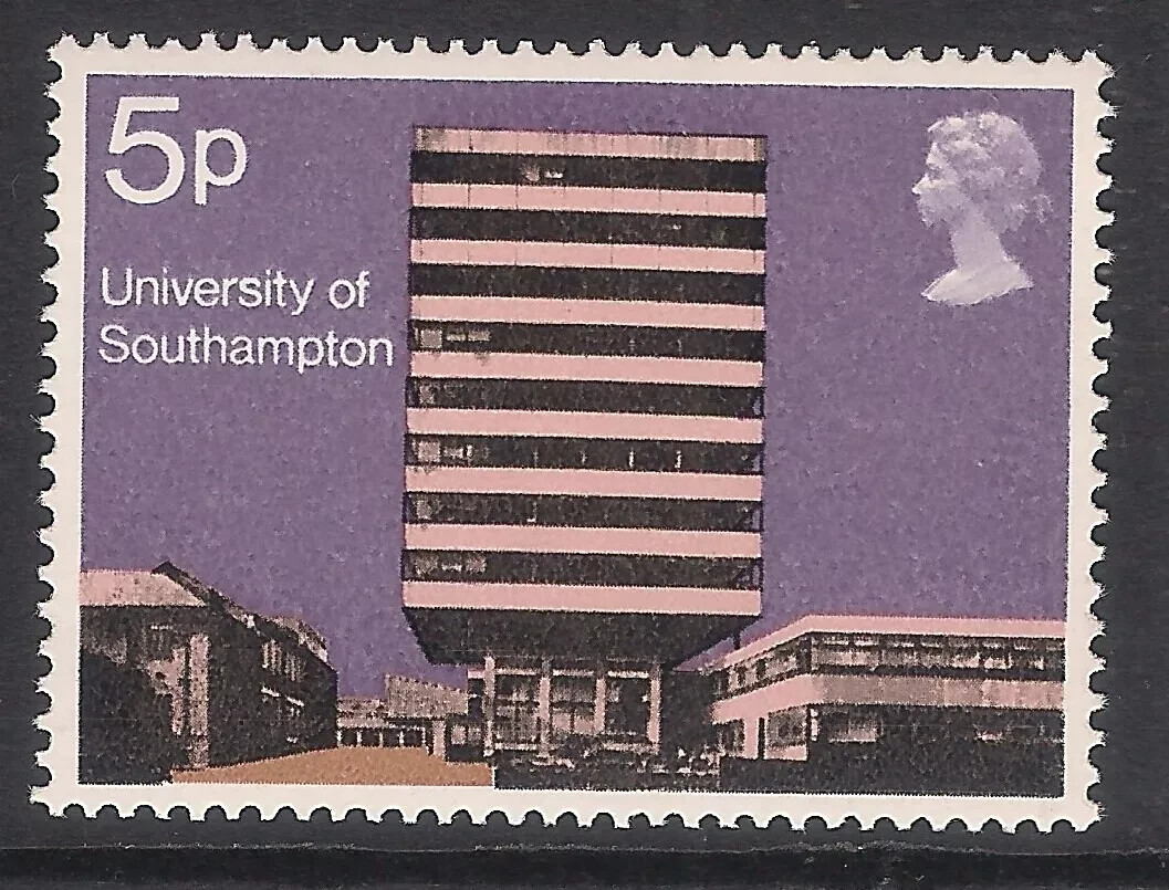 GB 1971 sg891Ey 5p University Buildings Phosphor Omitted Missing Error MNH A369