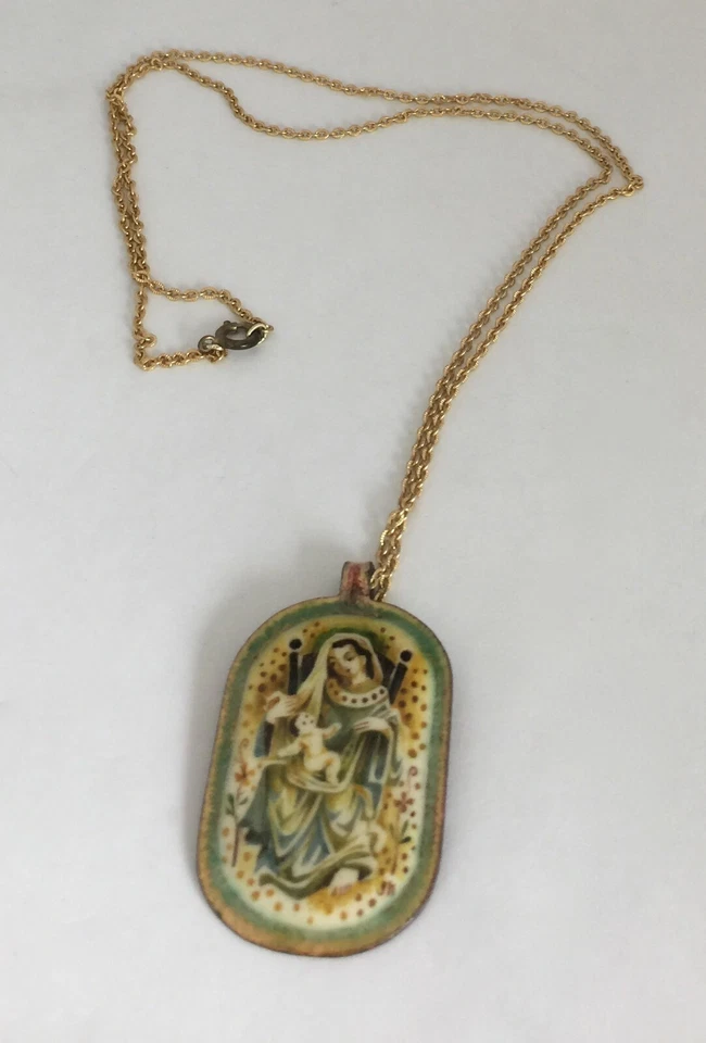CHAINE/ PENDENTIF/ METAL DORE/ EMAIL/ ANNEES 1980/1990 - Photo 3/4