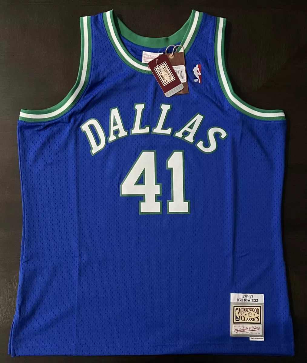 Men's Mitchell & Ness Dirk Nowitzki White Dallas Mavericks Hardwood  Classics Swingman Jersey