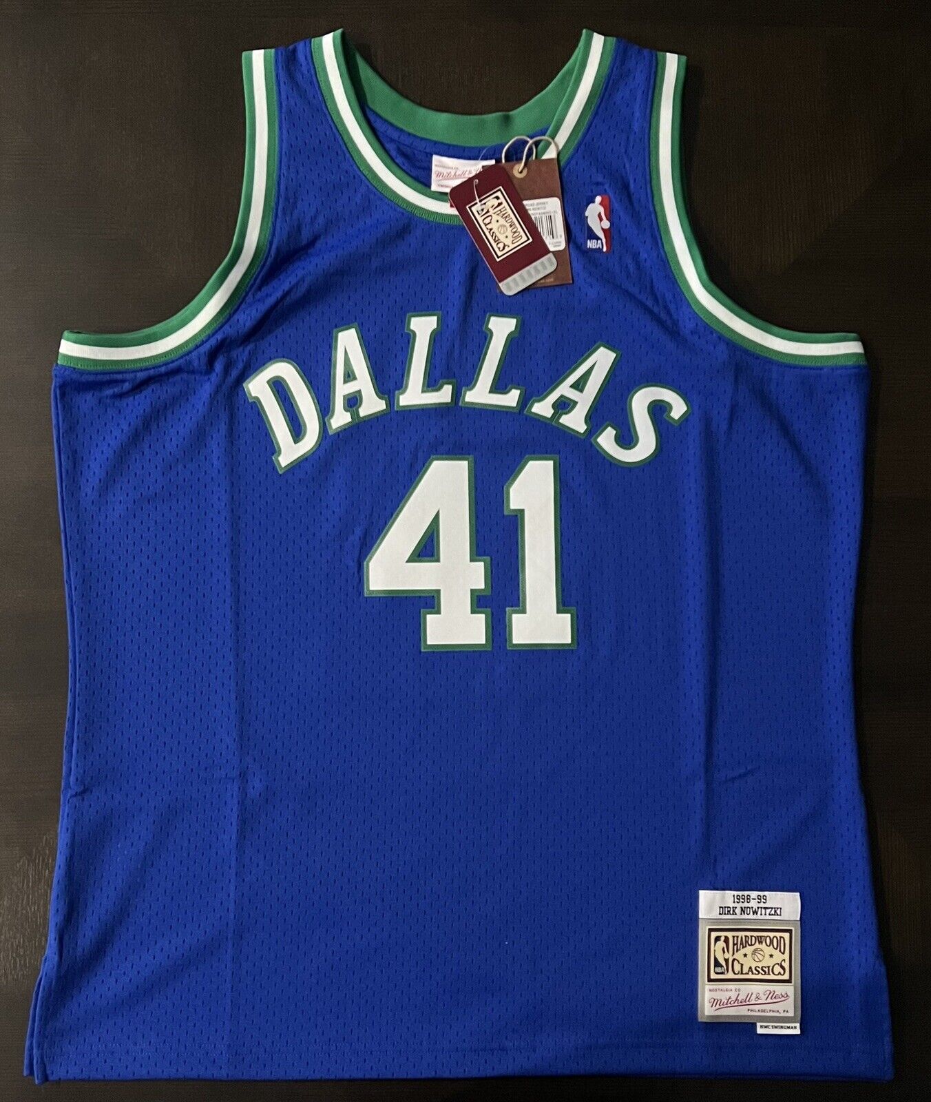 DALLAS MAVERICKS DIRK NOWITZKI HARDWOOD CLASSIC