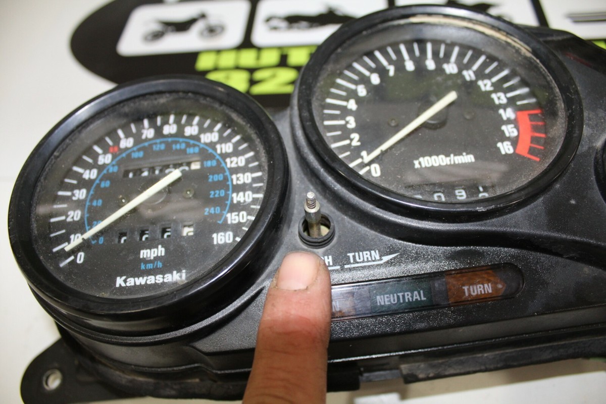 95ZX6R 1995 Kawasaki Ninja ZX-6R Speedometer 14,122 Miles