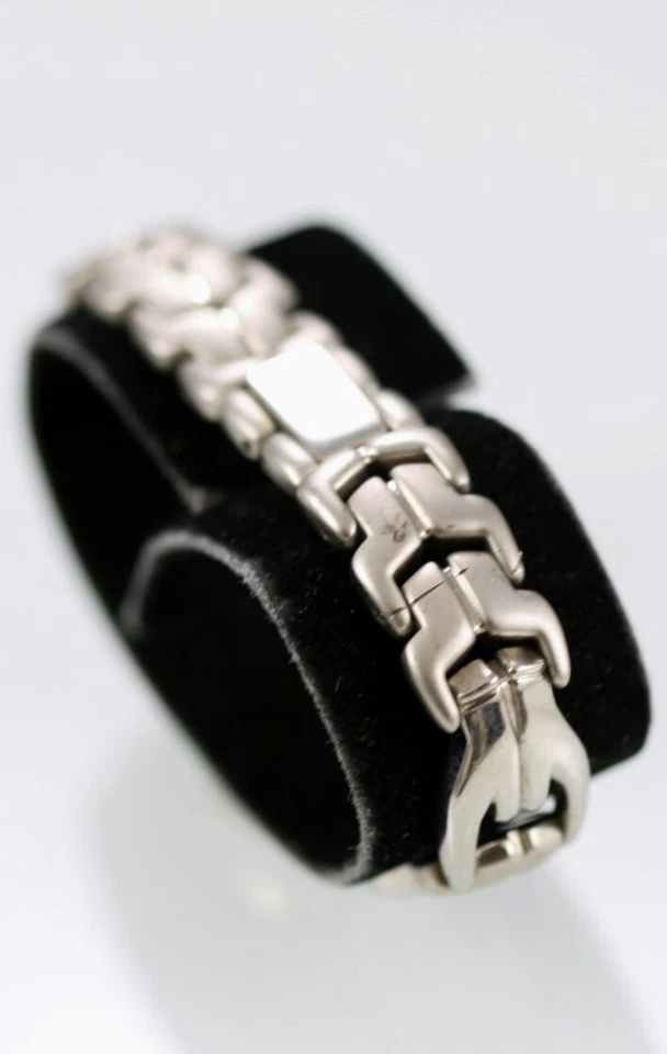 Reloj Caravelle by Bulova Mujer Plateado Acero Inoxidable Res Agua Batería Cuarzo Foto 3 de 4