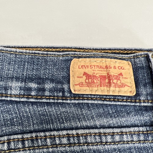 Y2K Levi’s 524 Too Superlow Low Rise Bootcut Jeans Blue Denim Vintage Size 5M - Picture 3 of 17