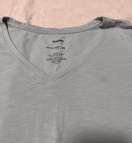 Women's Top Petite XS Sonoma Goods For Life Everyday V-Neck Short Sleeve Tee - Picture 3 of 7