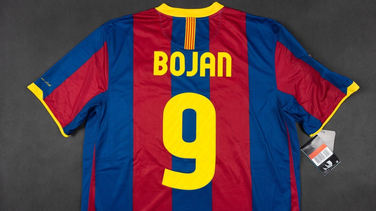 FC Barcelona 2011ユニフォーム Vintage - FC Barcelona 2011-2012 Home - # 3 - LARGE | eBay