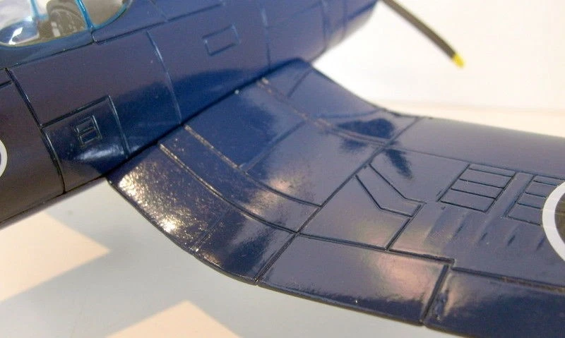 Armadura escala 1/48 diecast - 98102 UK Royal Navy F4U Corsair IV FAA 1836 cuadrado Foto 4 de 4