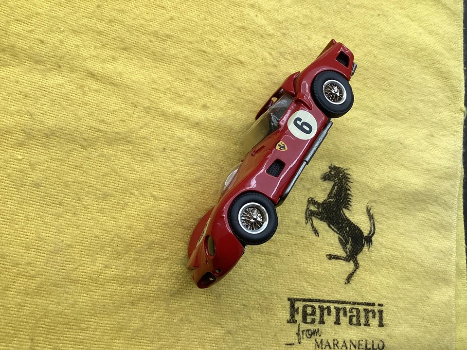 MODELOS OCCIDENTALES: FERRARI 330P Foto 4 de 4