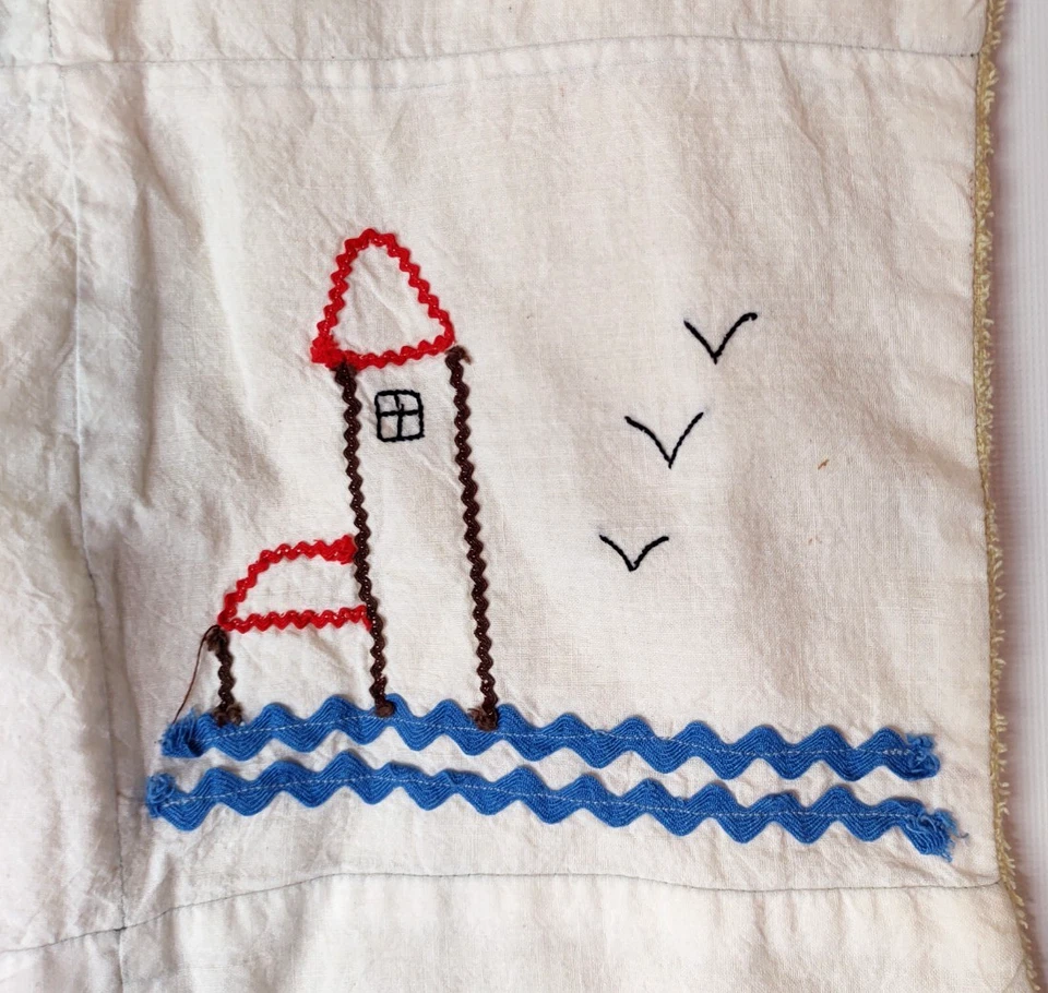 复古手工刺绣和 RickRack 婴儿毛巾壁挂 ~ ~ 大象长颈鹿谷仓 — 第 4/4 张图片