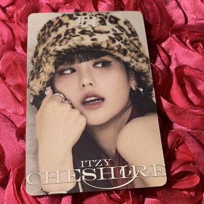 YEJI ITZY Black CHESHIRE Edition Celeb K-pop Pretty Girl Photo