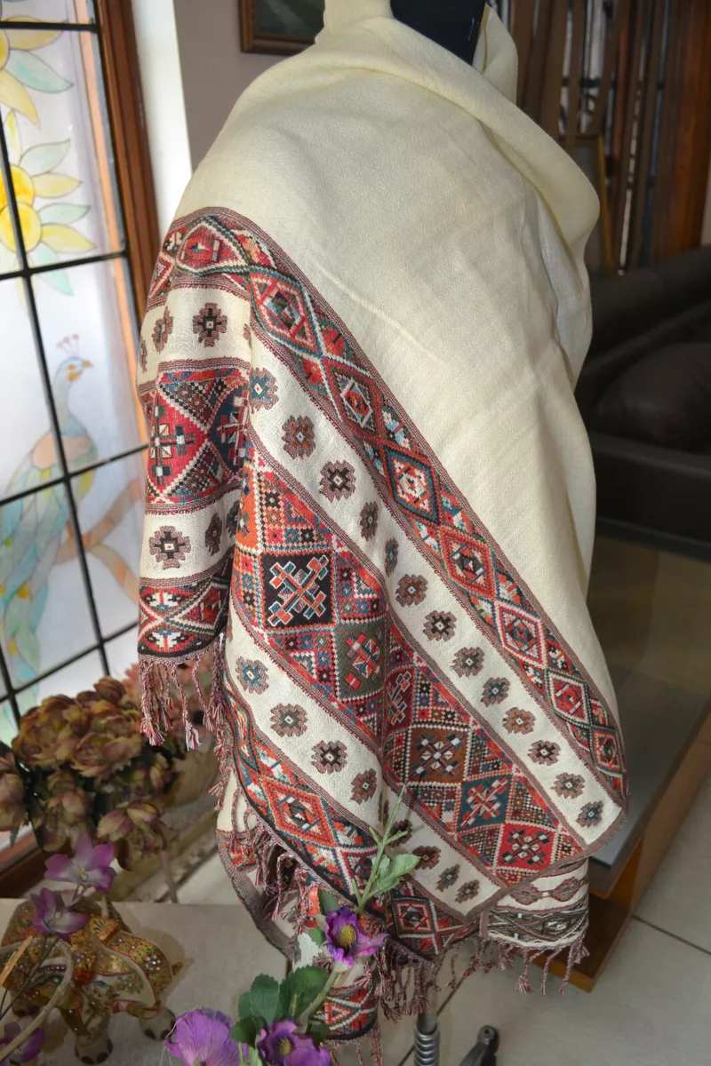 Cost of kashmiri clearance shawls