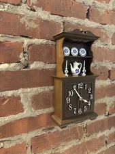 Vintage Wall Clock Spartus  Country Cupboard