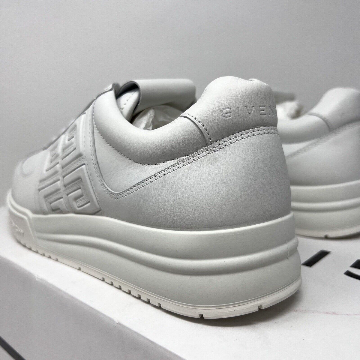 GIVENCHY G4 Low Top Women's Sneakers Size 38 EU / 8 US White