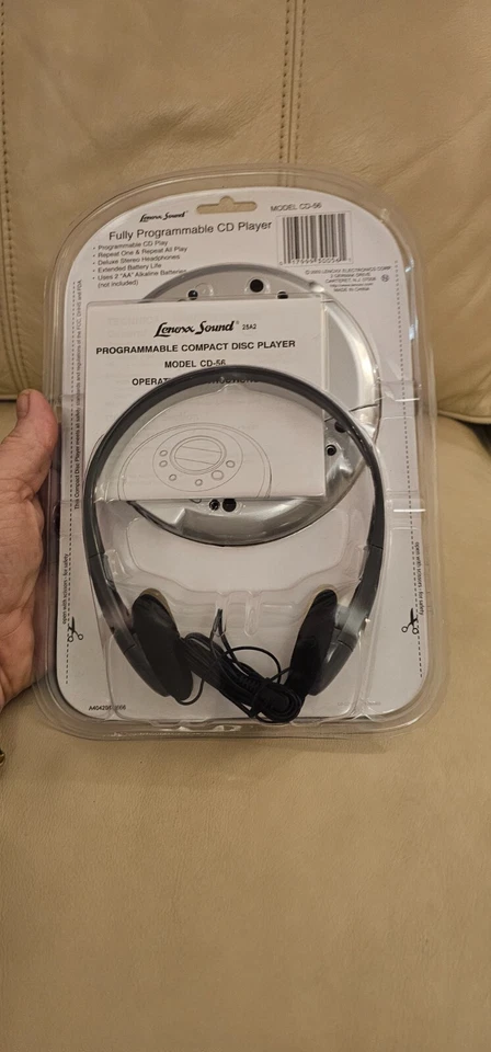 Vintage Lenoxx Sound CD Player Programmable CD-56 Sealed New w Headphones - Image 4 of 4