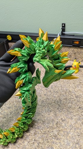 Riesiger 25" 3D-gedruckter Kristalldrache, flexibel voll beweglich, glänzend grün/gold - Bild 3 von 10