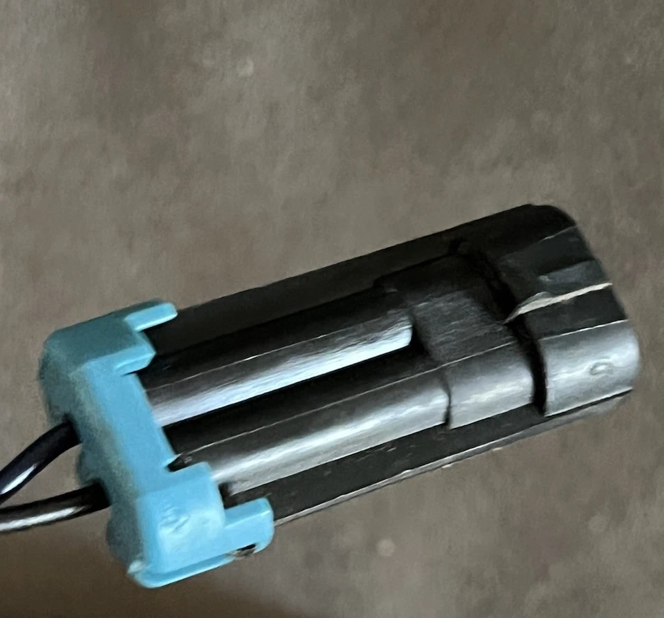 03-09 Hummer H2 Trasero Lado Izquierdo o Derecho Guardabarros Panel Marcador Luz Lámpara Rojo OEM Foto 2 de 3