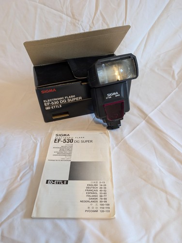 Sigma Electronic Flashgun EF-530 DG EO-TTL II For Canon Cameras - Picture 2 of 15