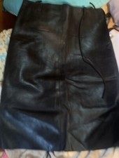Vintage GUCCI  Black Leather Skirt Size 37/6 Italian Leather made In Italy