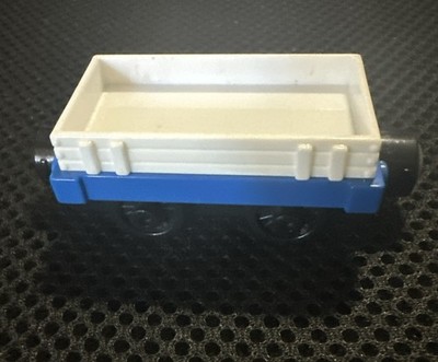 Thomas the Train White Blue Flatbed Cargo Car Pull Along 2013 Plastic Take Play