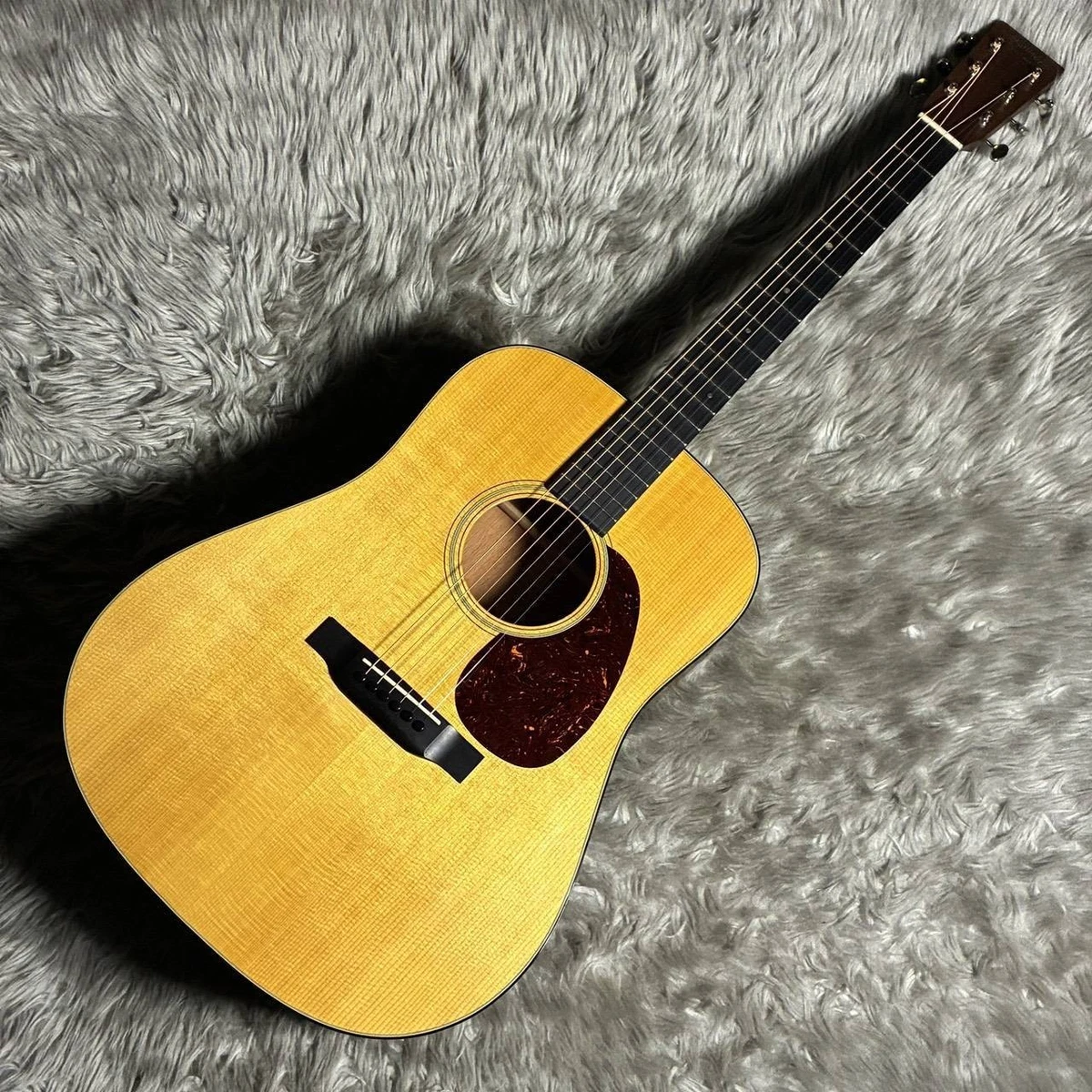 Martin D-18 Standard 2021 Natural Spruce Mahogany Dreadnought mit OHSC Gebrau...