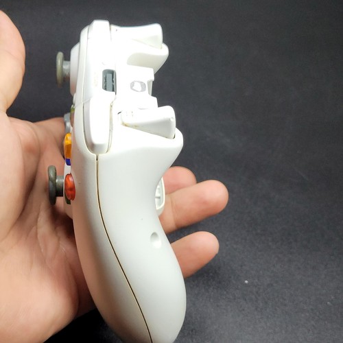 Xbox 360 Remote Wireless Used. For Parts - Picture 8 of 10
